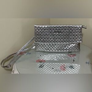 Carlo G Silver Metallic Woven Clutch Crossbody Bag